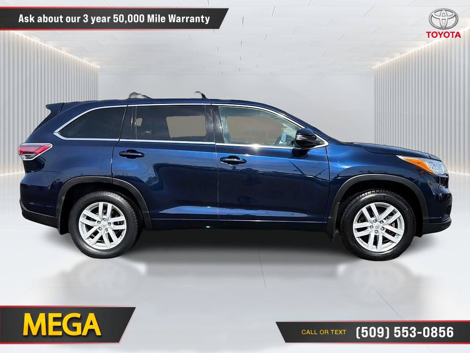 Used 2014 Toyota Highlander LE AWD/4WD image 5