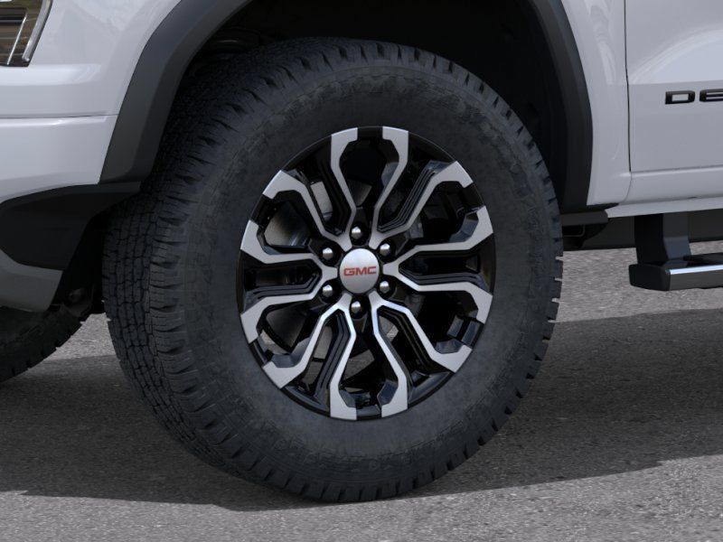 New 2026 GMC Canyon Denali w/ LPO, Black Badging Package AWD/4WD image 9