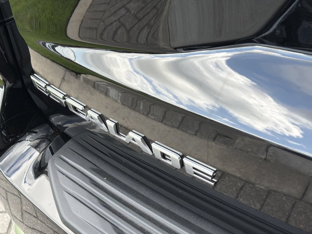 New 2026 Cadillac Escalade ESV Platinum Luxury RWD image 12