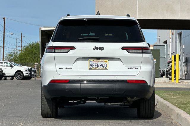 Certified 2023 Jeep Grand Cherokee L Limited w/ Black Appearance Package AWD/4WD image 4