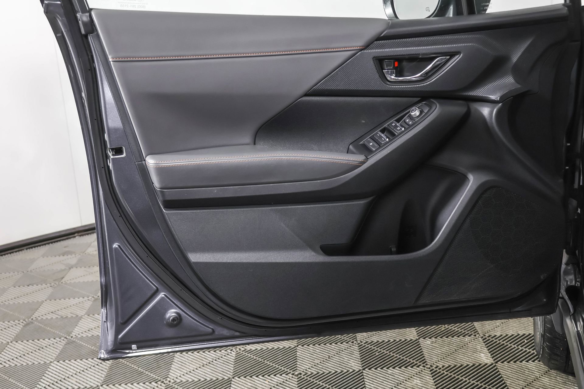 Used 2024 Subaru Crosstrek 2.5i Limited image 33