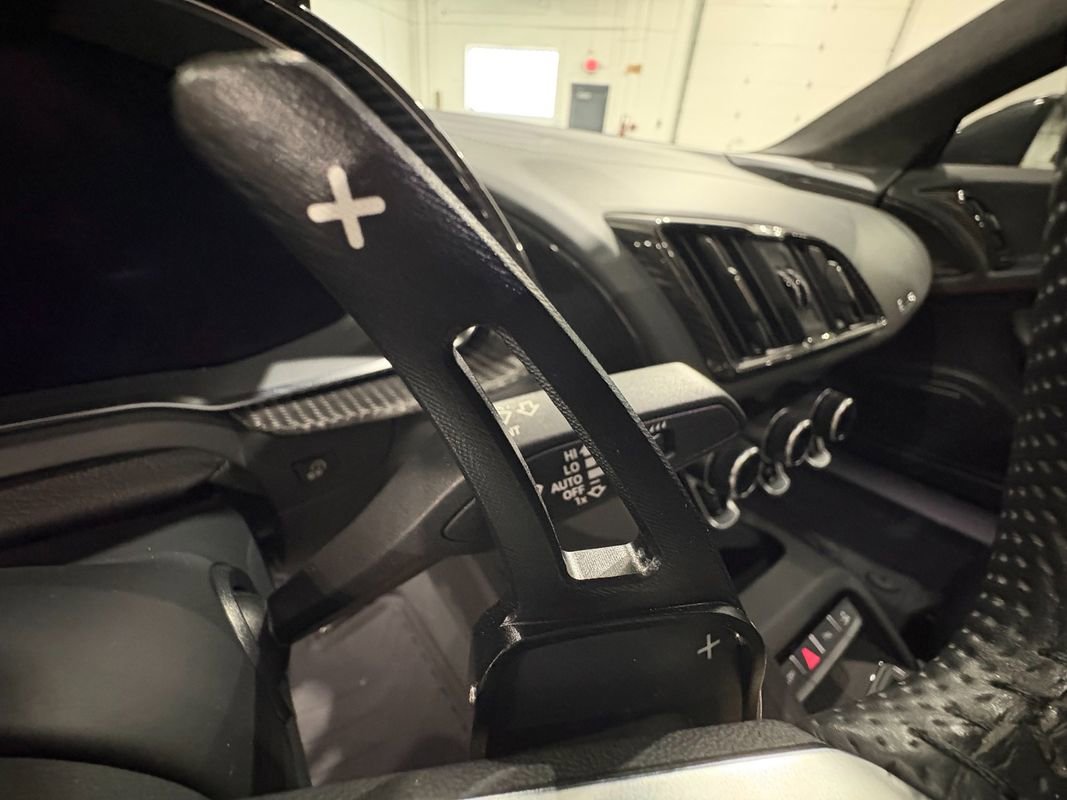 Used 2021 Audi R8 V10 w/ Premium Package image 17