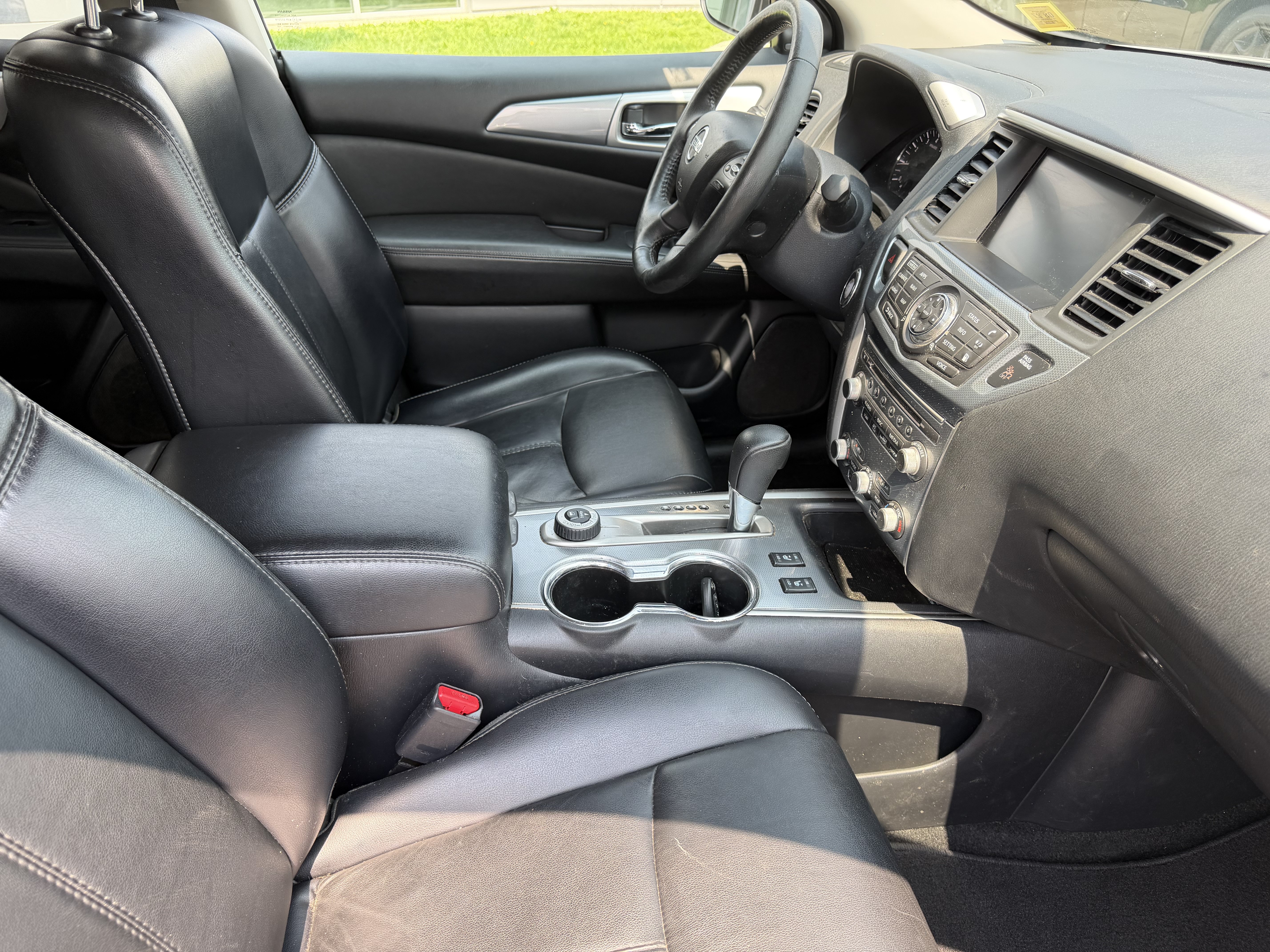 Used 2019 Nissan Pathfinder SL w/ Cargo Package AWD/4WD image 15