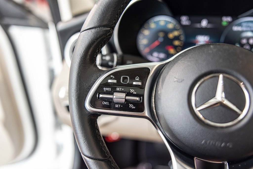 Used 2021 Mercedes-Benz C 300 Sedan image 24