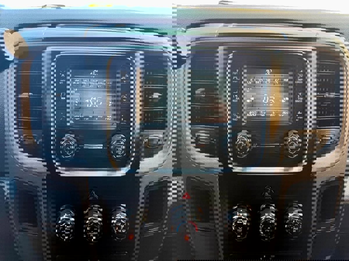 Used 2016 RAM 3500 Tradesman w/ Popular Equipment Group image 15