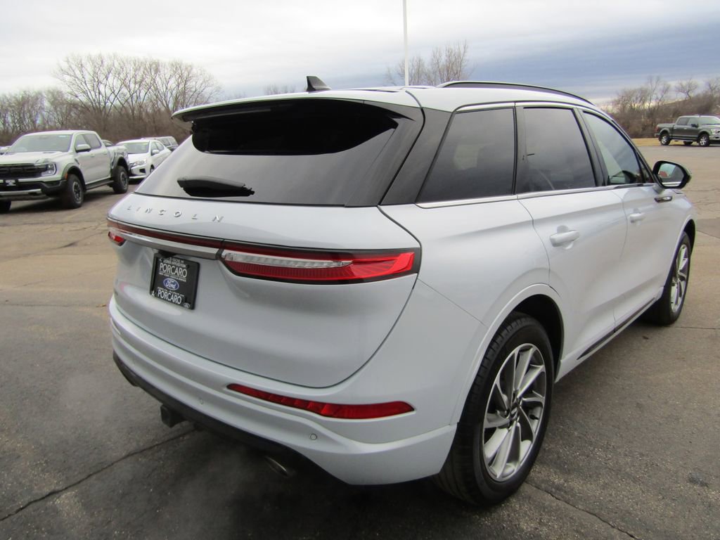 Used 2025 Lincoln Corsair Grand Touring w/ Equipment Group 301A AWD/4WD image 8