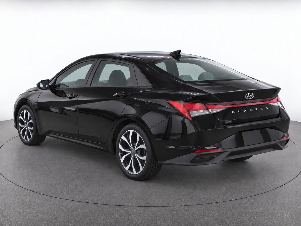 Used 2021 Hyundai Elantra SE FWD image 3