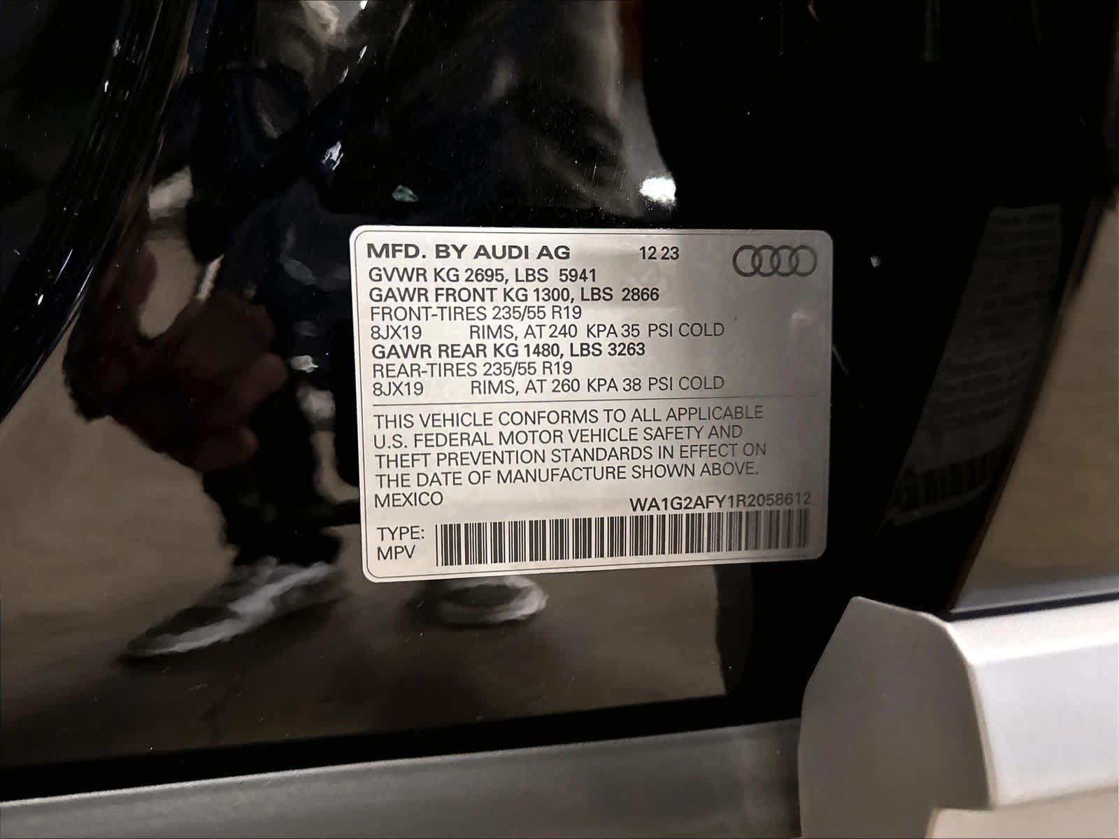 Used 2024 Audi Q5 e Premium AWD/4WD image 35