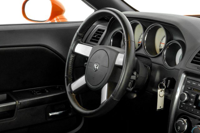 Used 2009 Dodge Challenger R/T RWD image 11