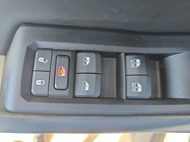 Used 2024 Jeep Grand Cherokee Limited w/ Black Appearance Package image 27