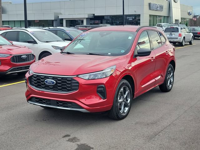 Certified 2024 Ford Escape ST-Line w/ Tech Pack #1 AWD/4WD image 2
