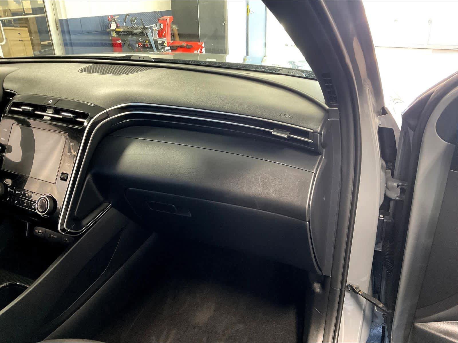 Used 2022 Hyundai Santa Cruz SEL image 13