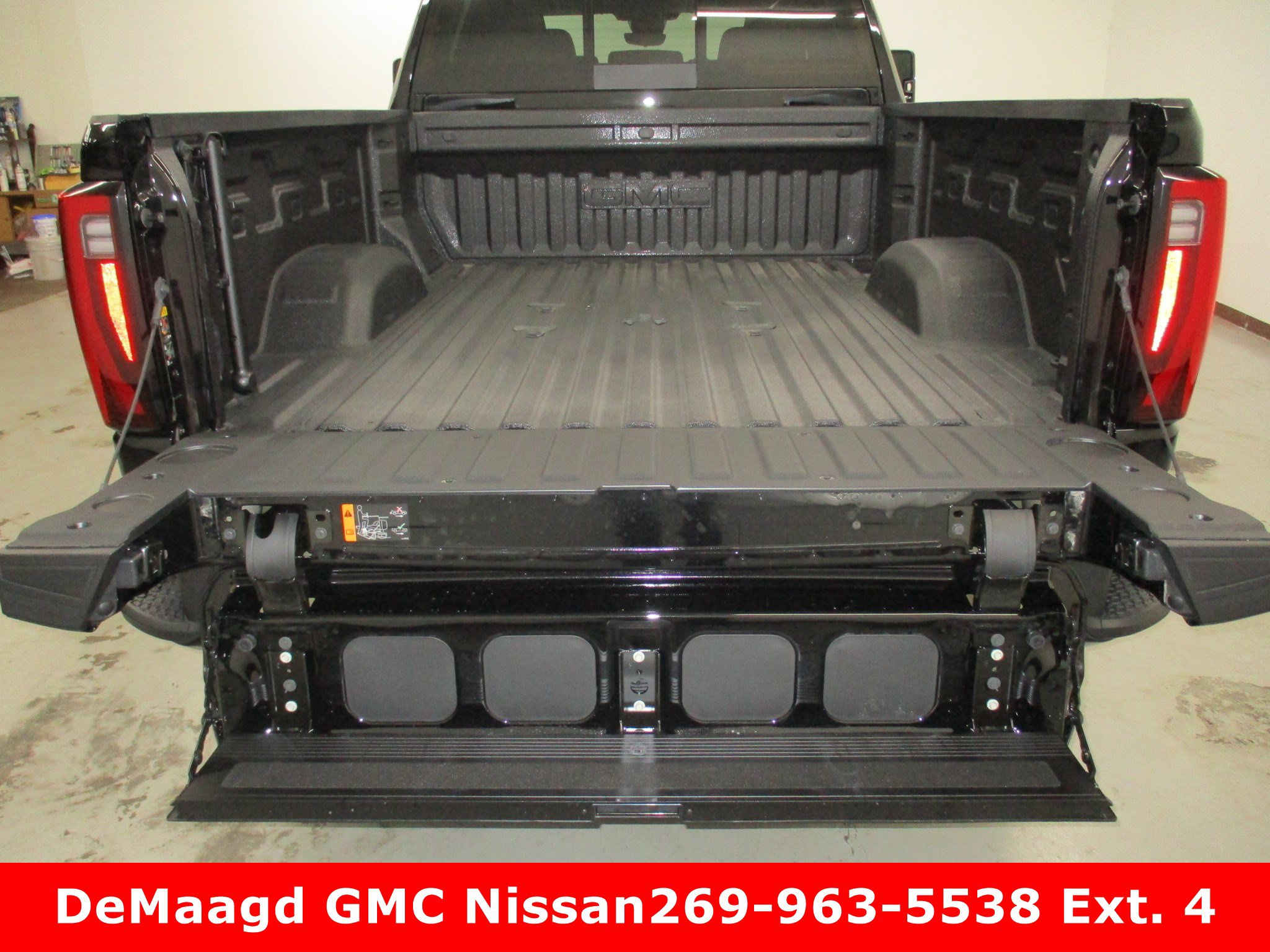 New 2025 GMC Sierra 2500 Denali w/ Technology Package image 6