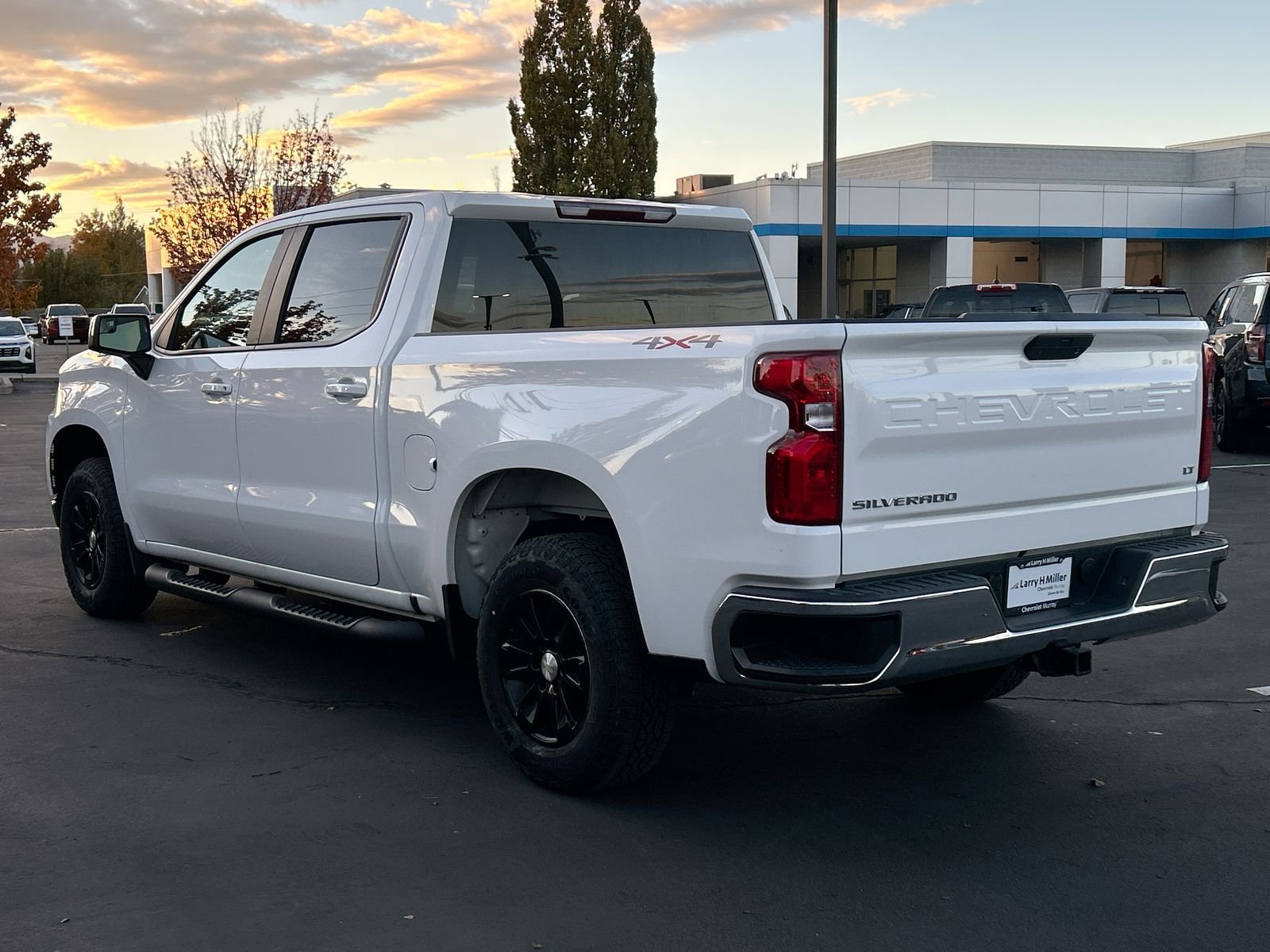 Used 2019 Chevrolet Silverado 1500 LT w/ All-Star Edition image 4