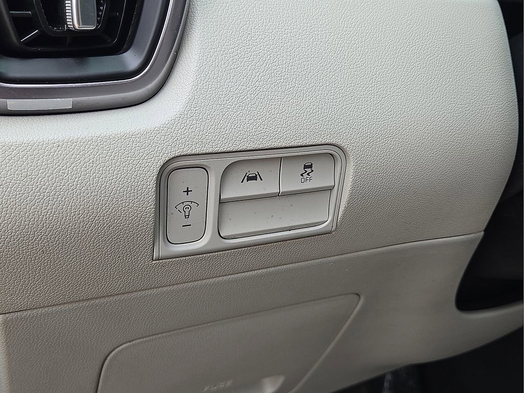 Used 2022 Kia Sorento S image 24