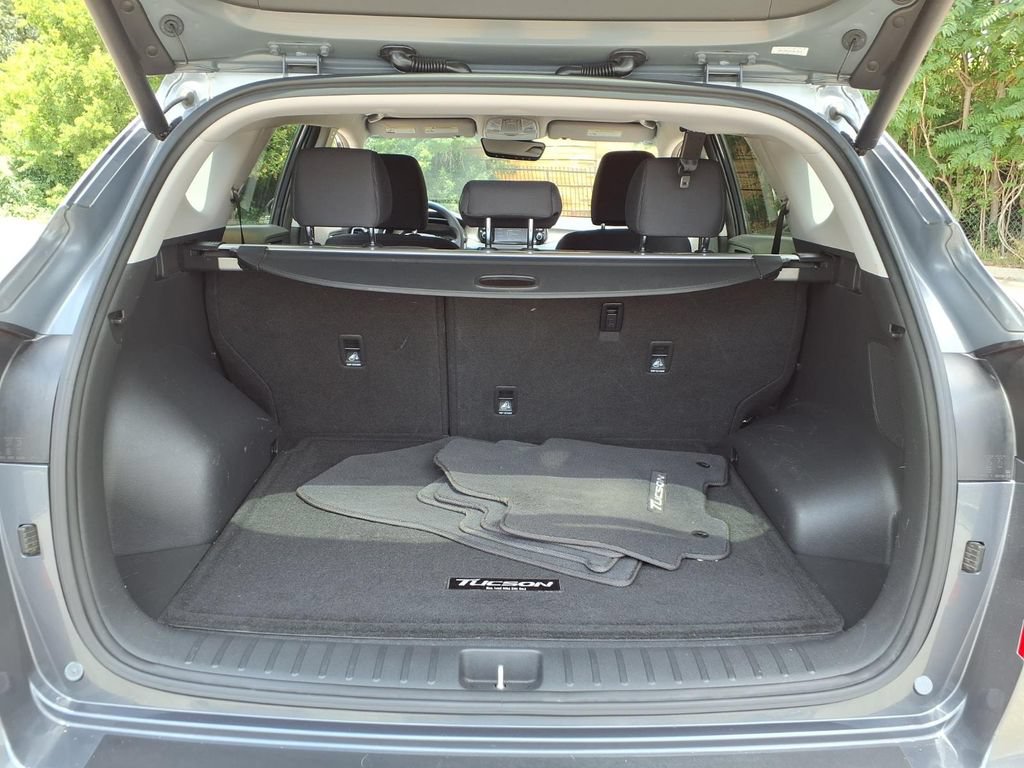 Used 2019 Hyundai Tucson Sport FWD image 10