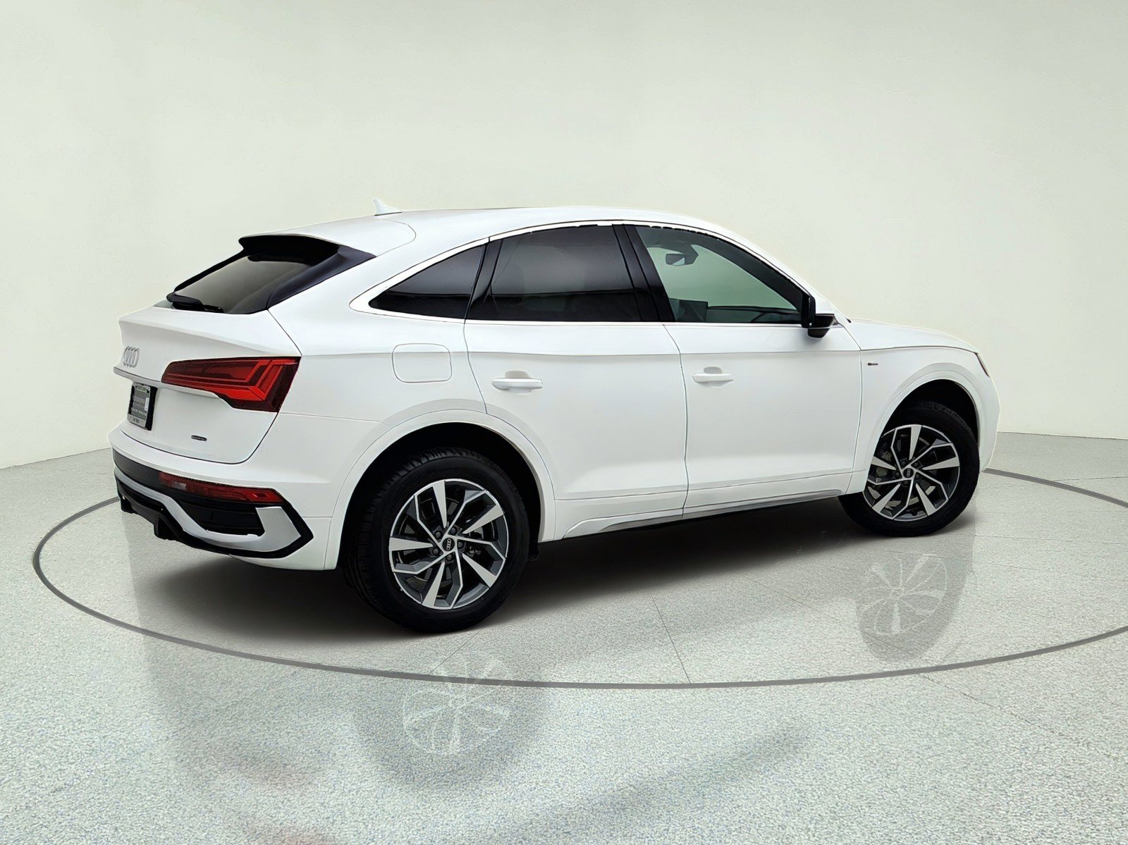 Used 2023 Audi Q5 2.0T Premium w/ Convenience Package AWD/4WD image 8