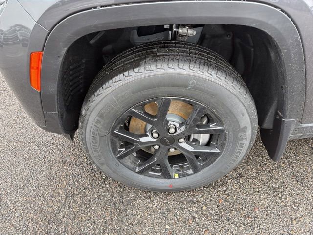 New 2026 Jeep Grand Cherokee L 4WD image 10
