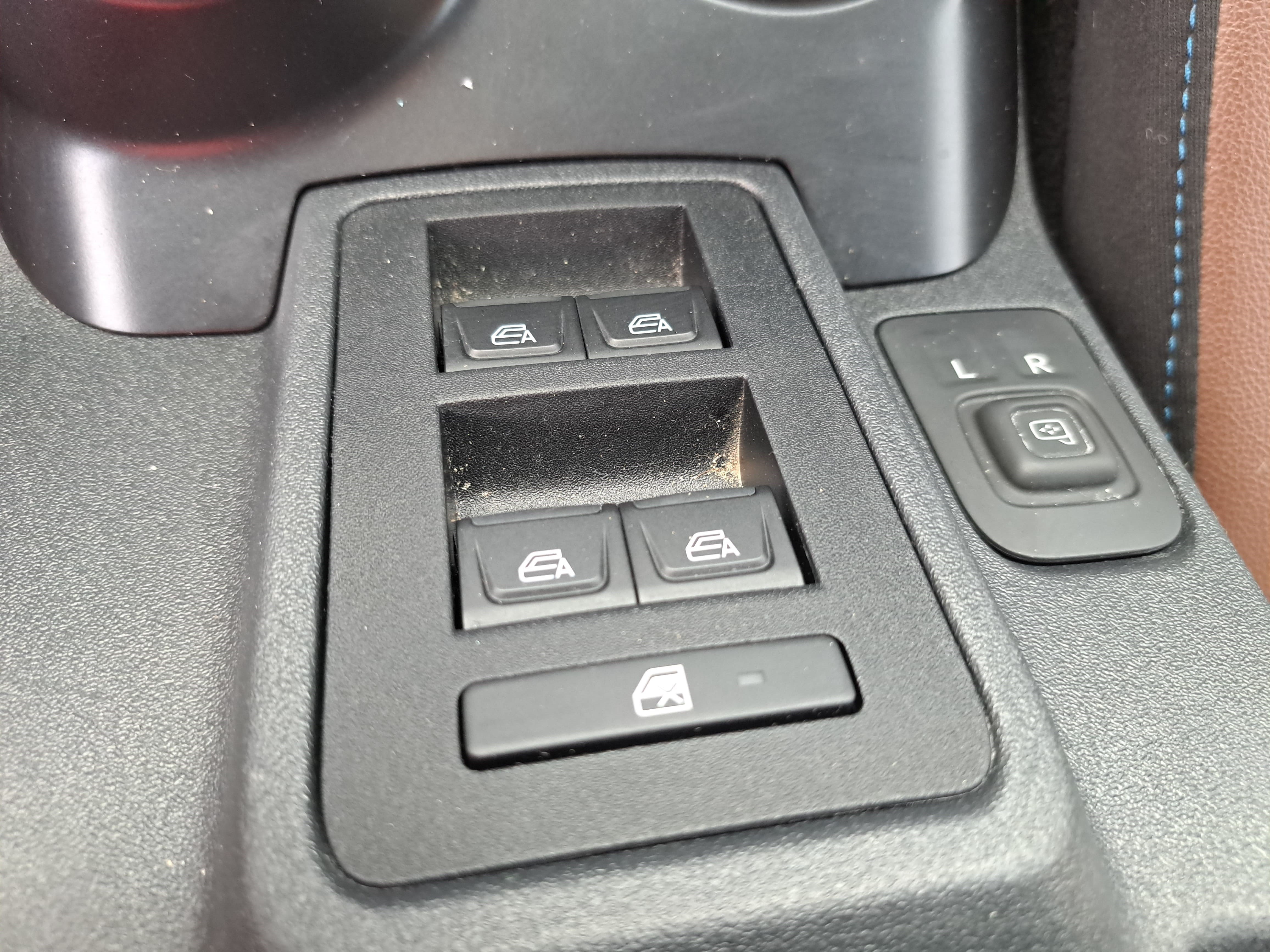 Used 2024 Ford Bronco Outer Banks AWD/4WD image 26
