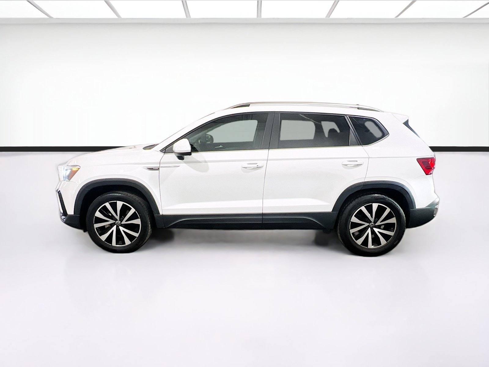 Used 2023 Volkswagen Taos SE FWD image 22