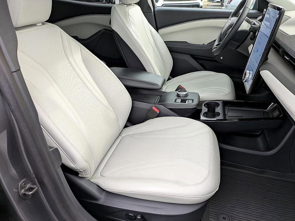 Used 2023 Ford Mustang Mach-E Premium image 37
