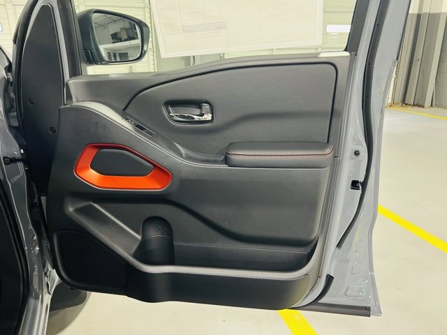 New 2025 Nissan Frontier PRO-4X w/ Interior Protection Package image 30