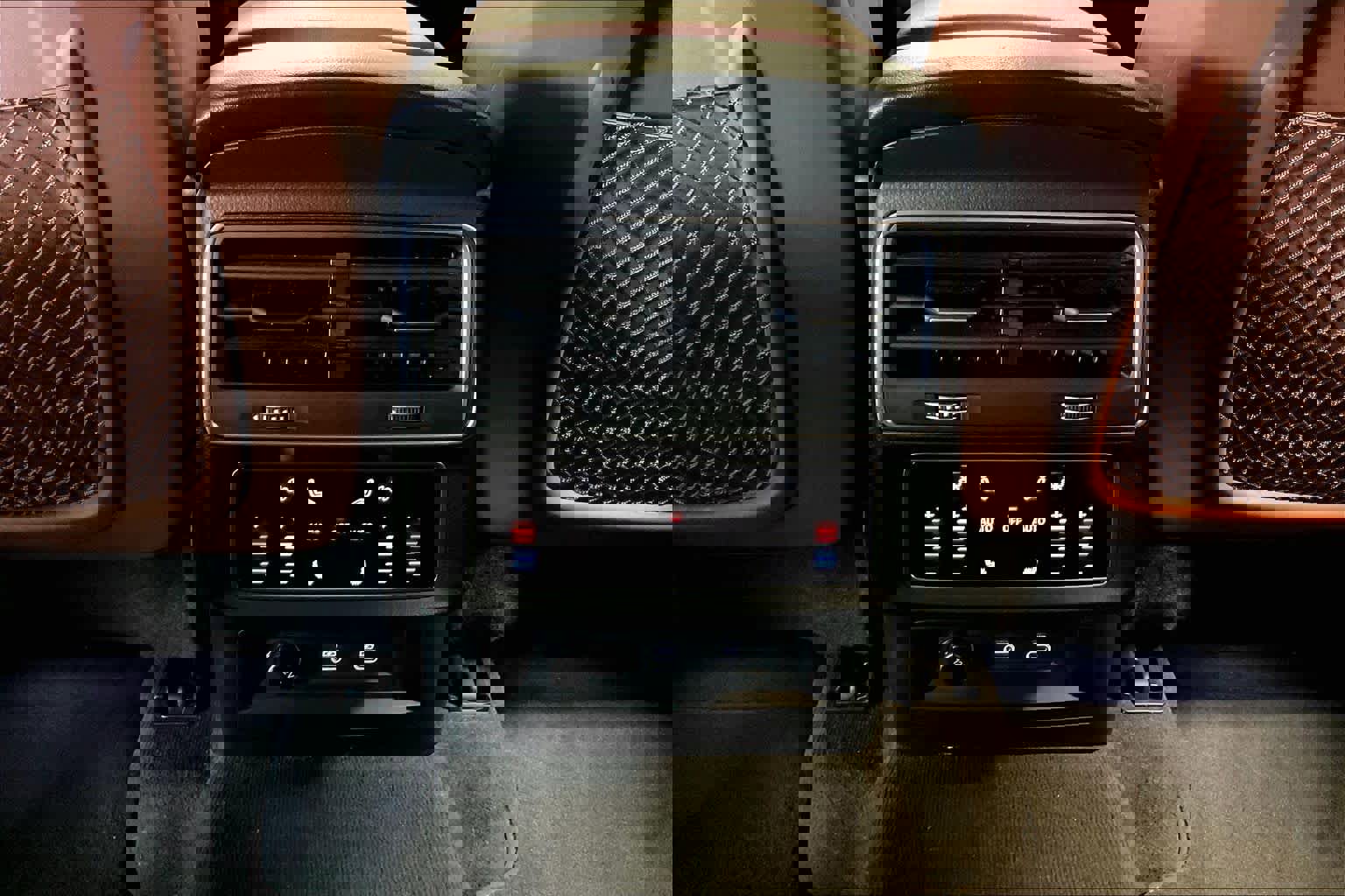 Used 2023 Audi Q7 Premium Plus w/ Premium Plus Package image 33