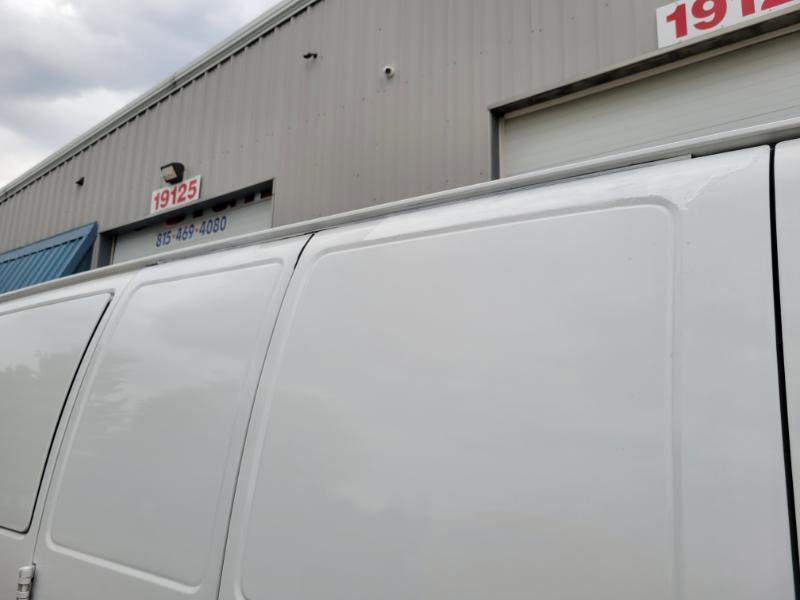 Used 2009 GMC Savana 3500 RWD image 26