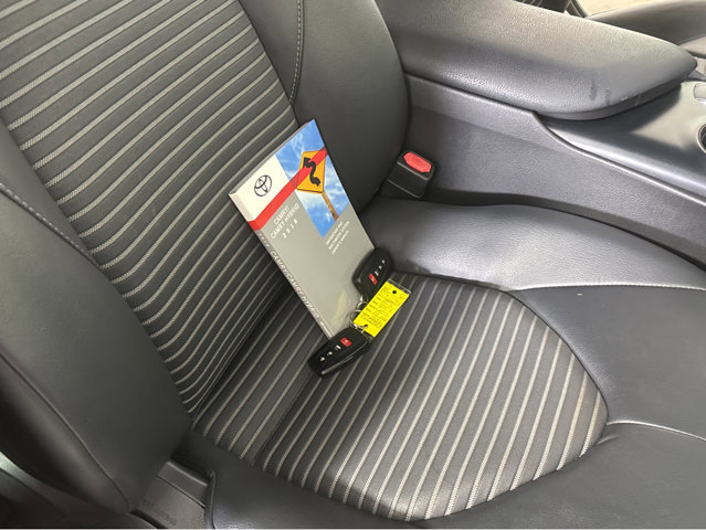 Used 2018 Toyota Camry SE image 29