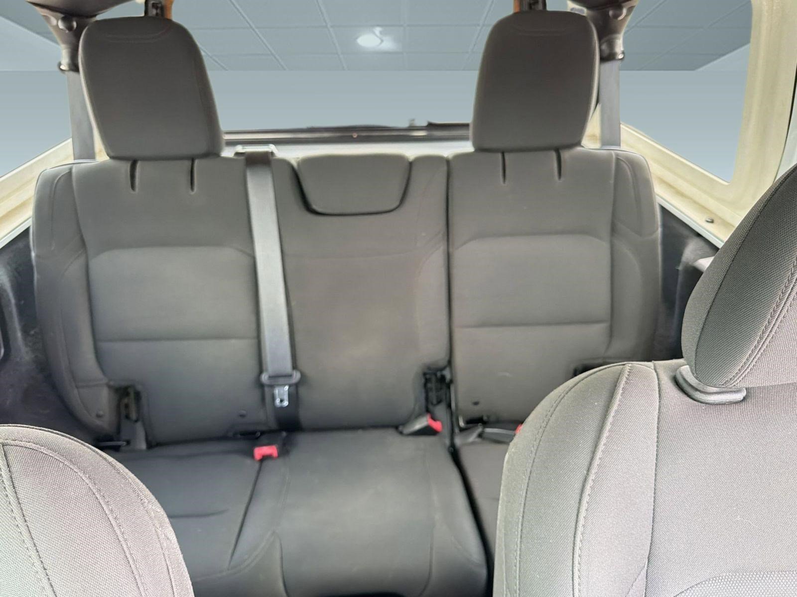 Used 2018 Jeep Wrangler Unlimited Sport S image 27