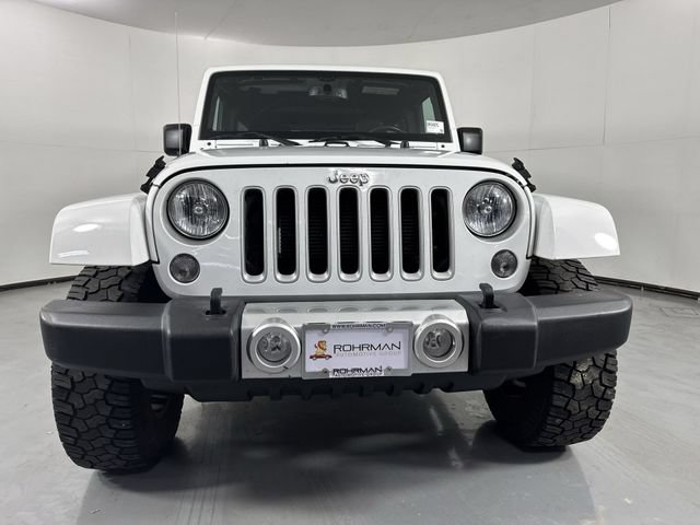 Used 2017 Jeep Wrangler Unlimited Sahara w/ Mopar Chrome Edition Group AWD/4WD image 23