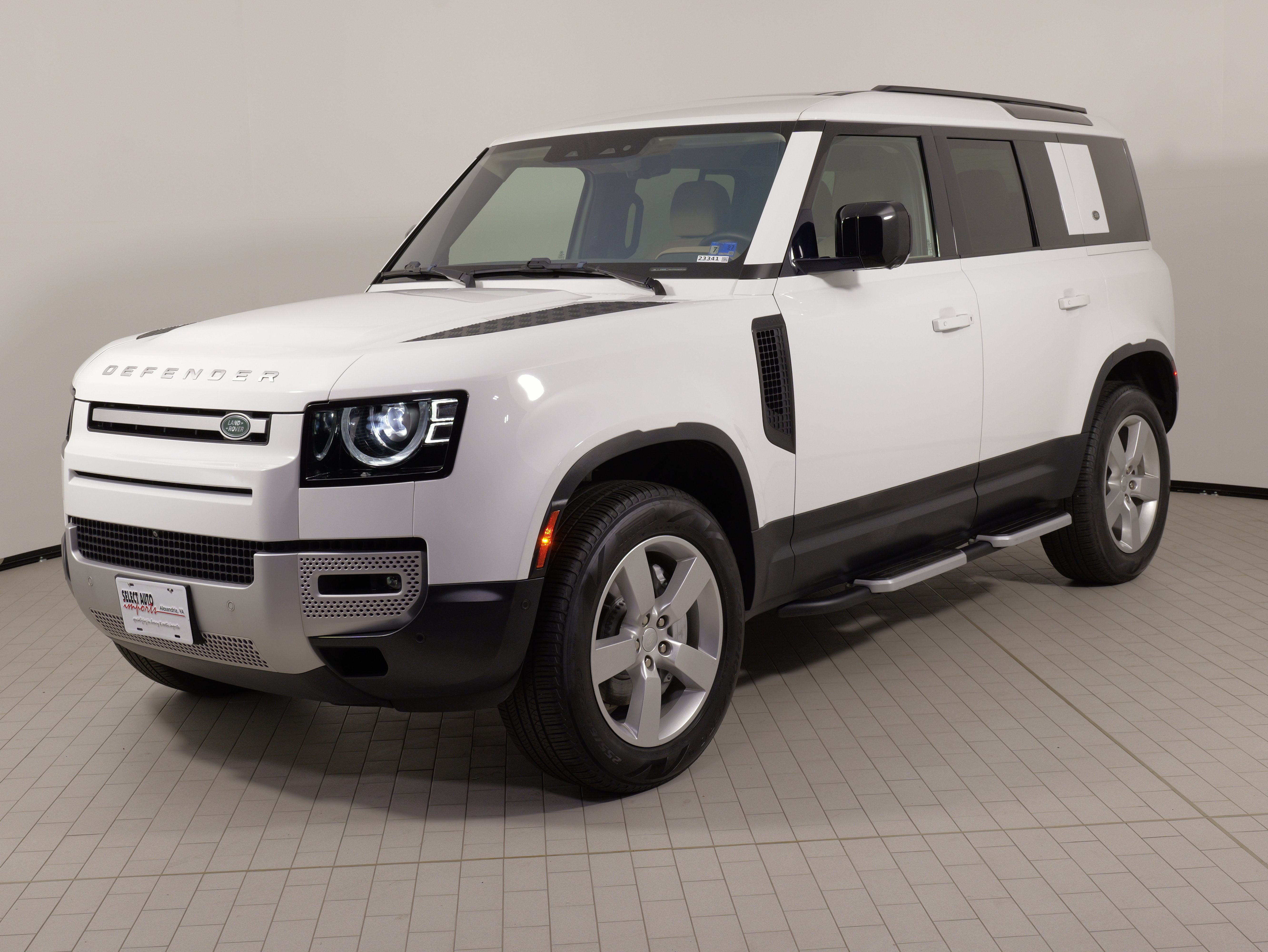 Used 2022 Land Rover Defender 110 SE AWD/4WD image 3