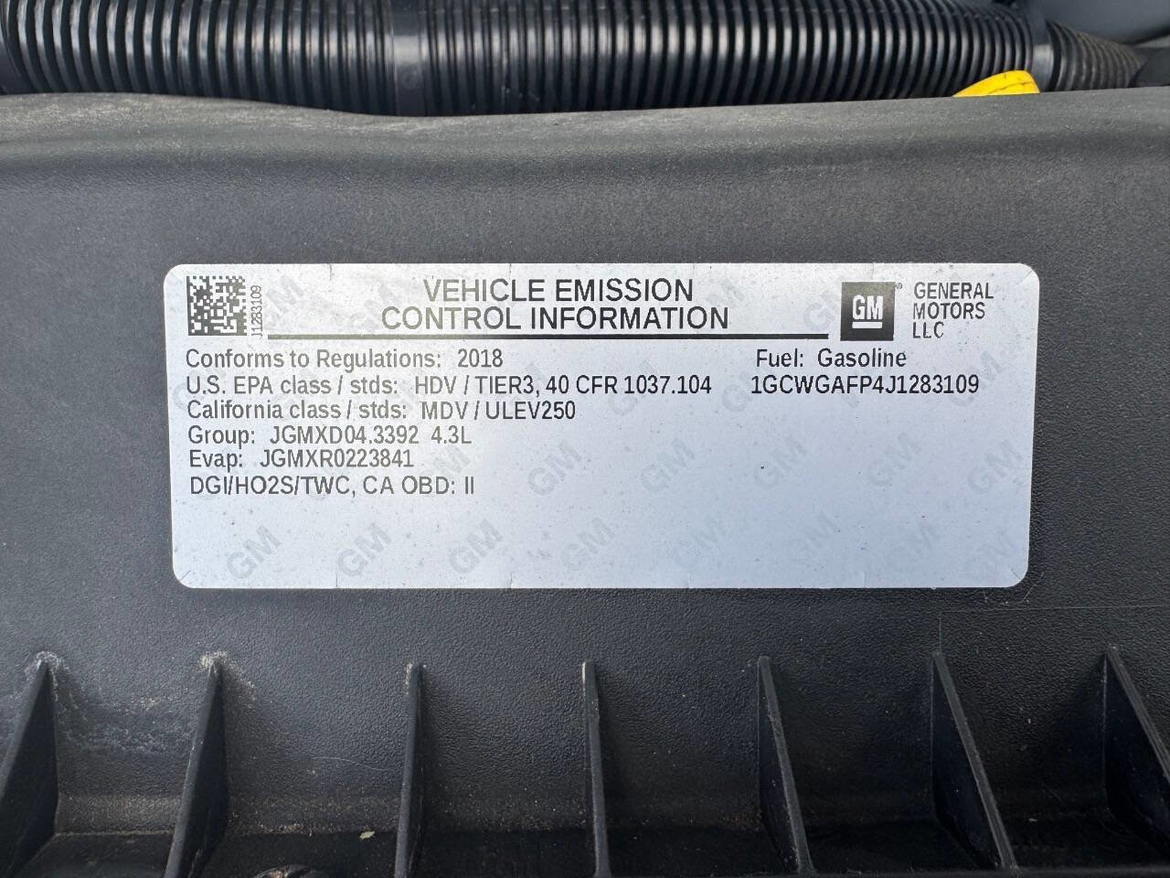 Used 2018 Chevrolet Express 2500 image 16