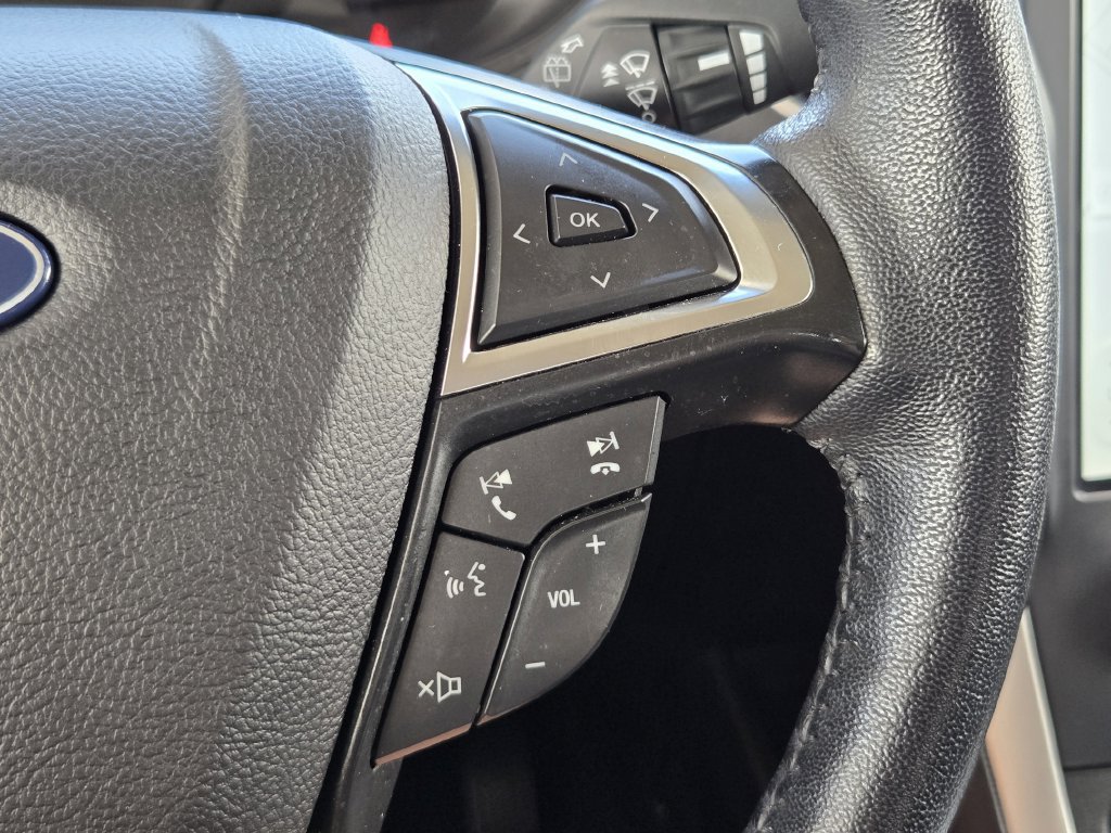 Used 2024 Ford Edge SEL AWD/4WD image 29