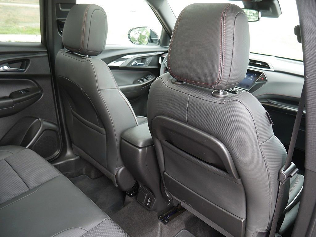 Used 2021 Chevrolet TrailBlazer RS w/ Sun and Liftgate Package AWD/4WD image 58
