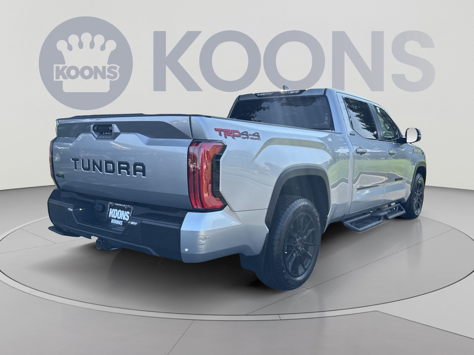 Used 2024 Toyota Tundra Limited w/ TRD Off-Road Package AWD/4WD image 7