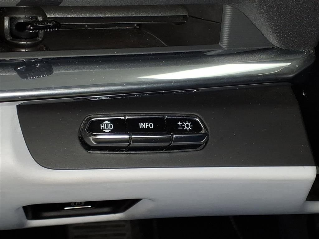 Used 2020 Chevrolet Corvette Stingray Premium Cpe w/ 3LT Preferred Equipment Group image 25