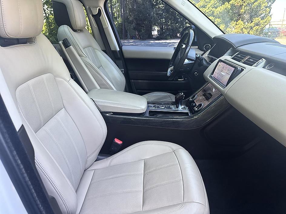 Used 2018 Land Rover Range Rover Sport HSE image 21