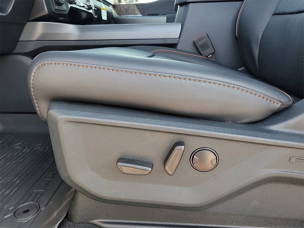 New 2026 Ford F250 Lariat image 12