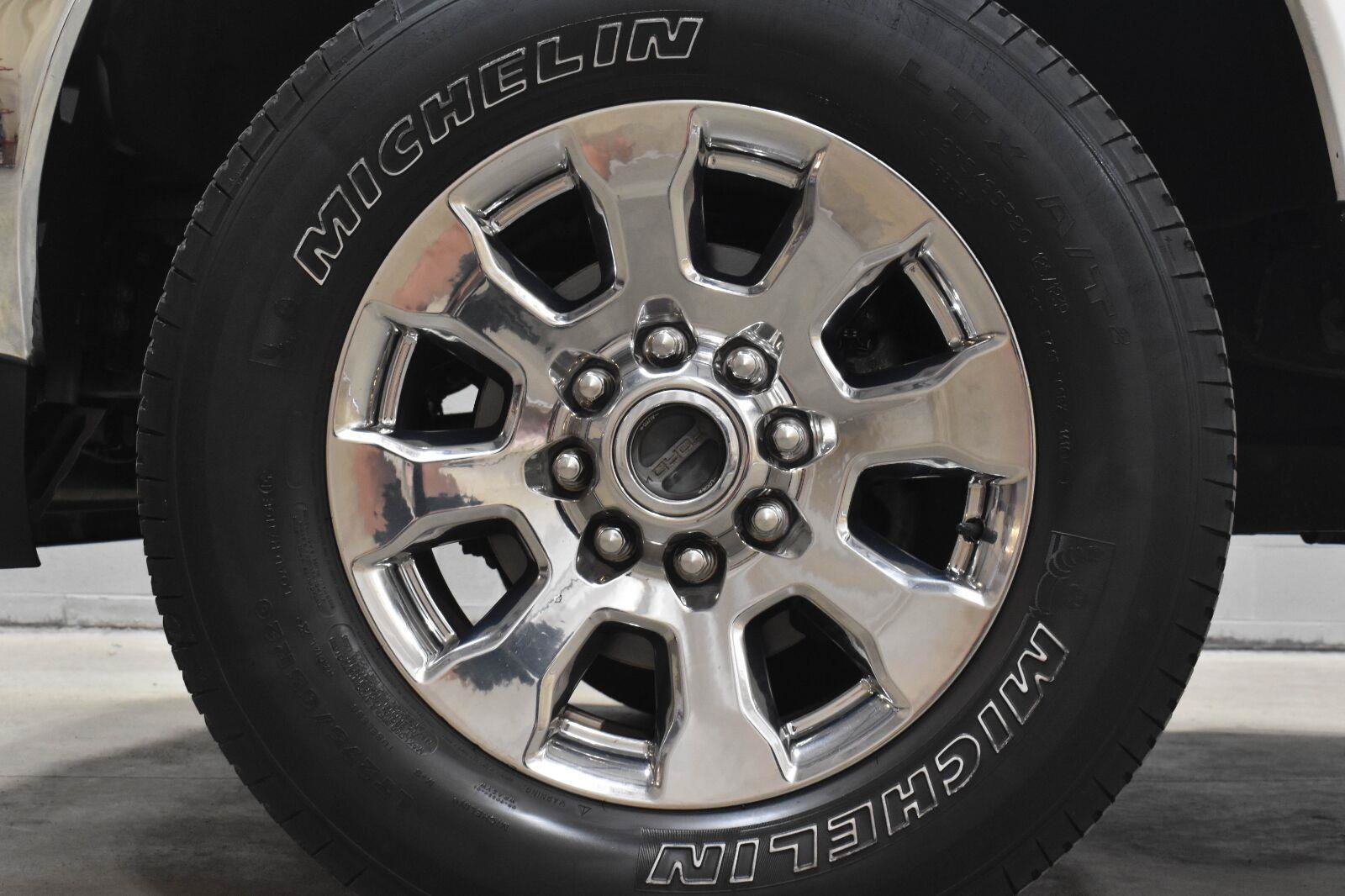 Used 2017 Ford F250 Lariat w/ Lariat Ultimate Package AWD/4WD image 33