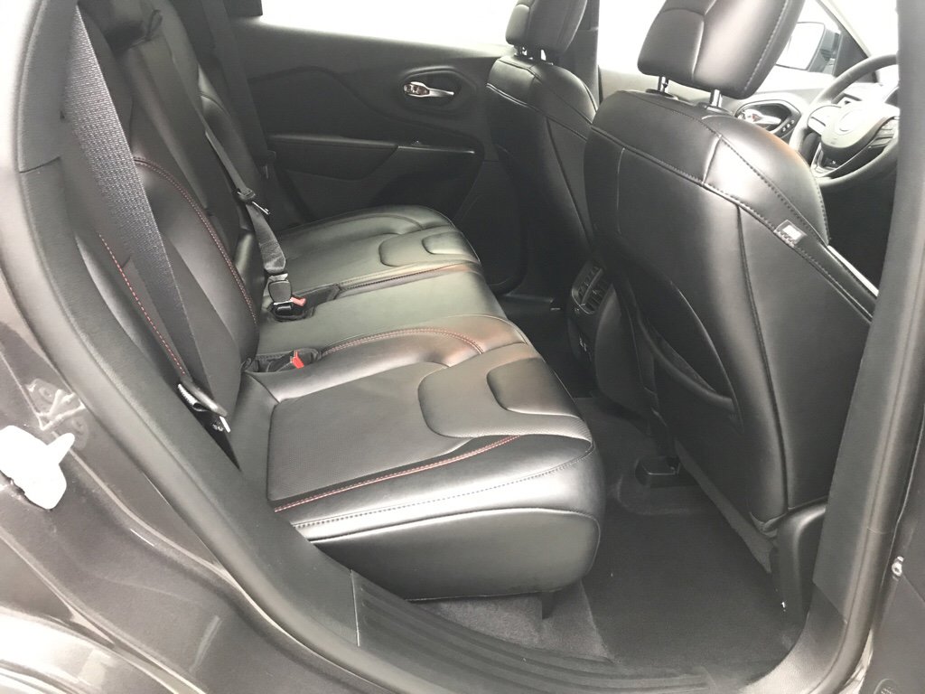 Used 2022 Jeep Cherokee Trailhawk w/ Premium Leather Package image 16