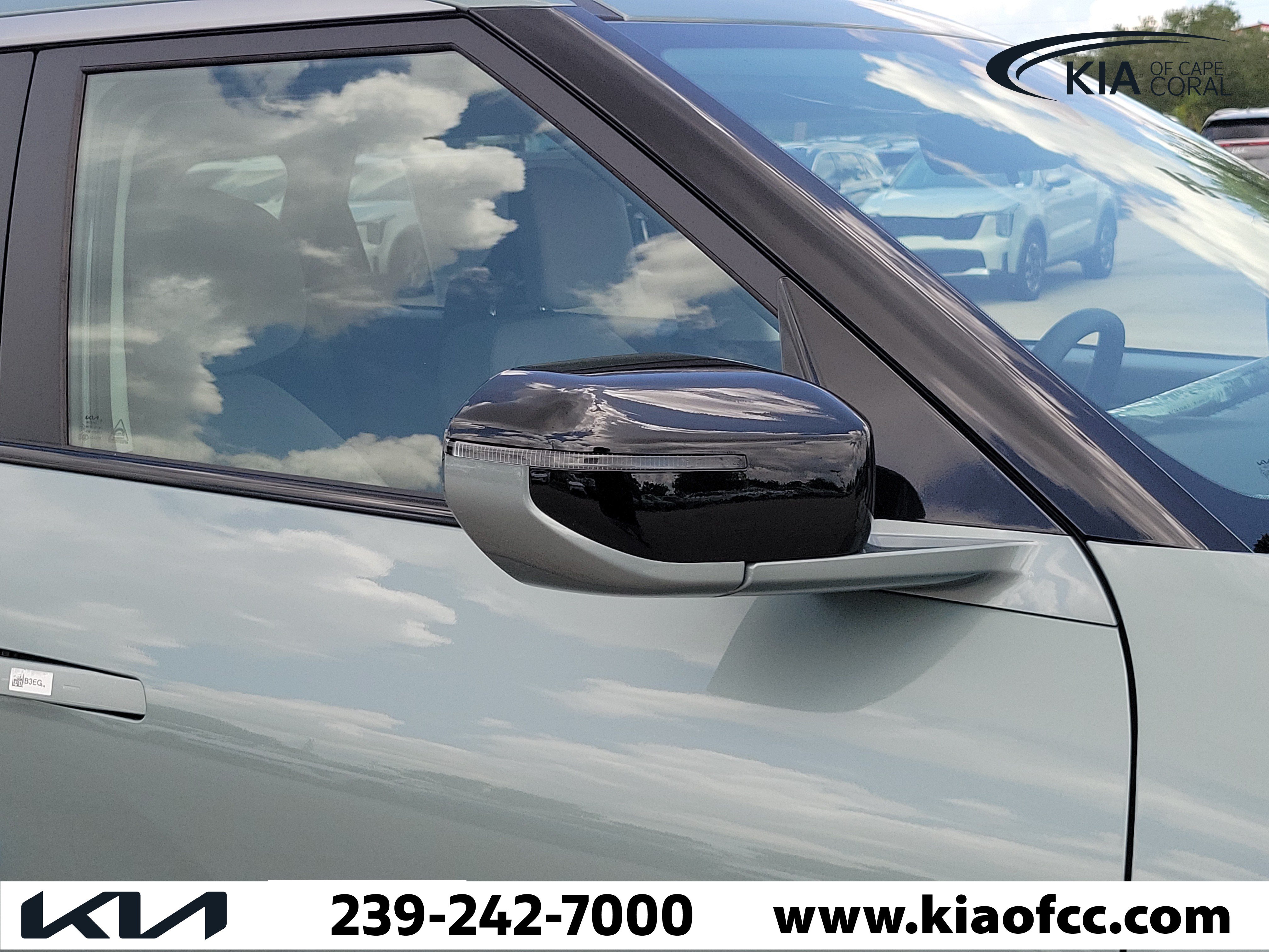 New 2027 Kia Seltos S FWD image 8