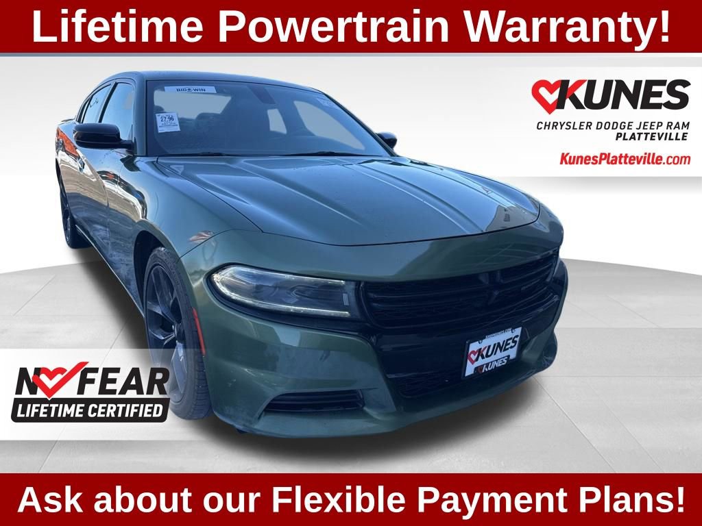 Used 2022 Dodge Charger SXT w/ Blacktop Package