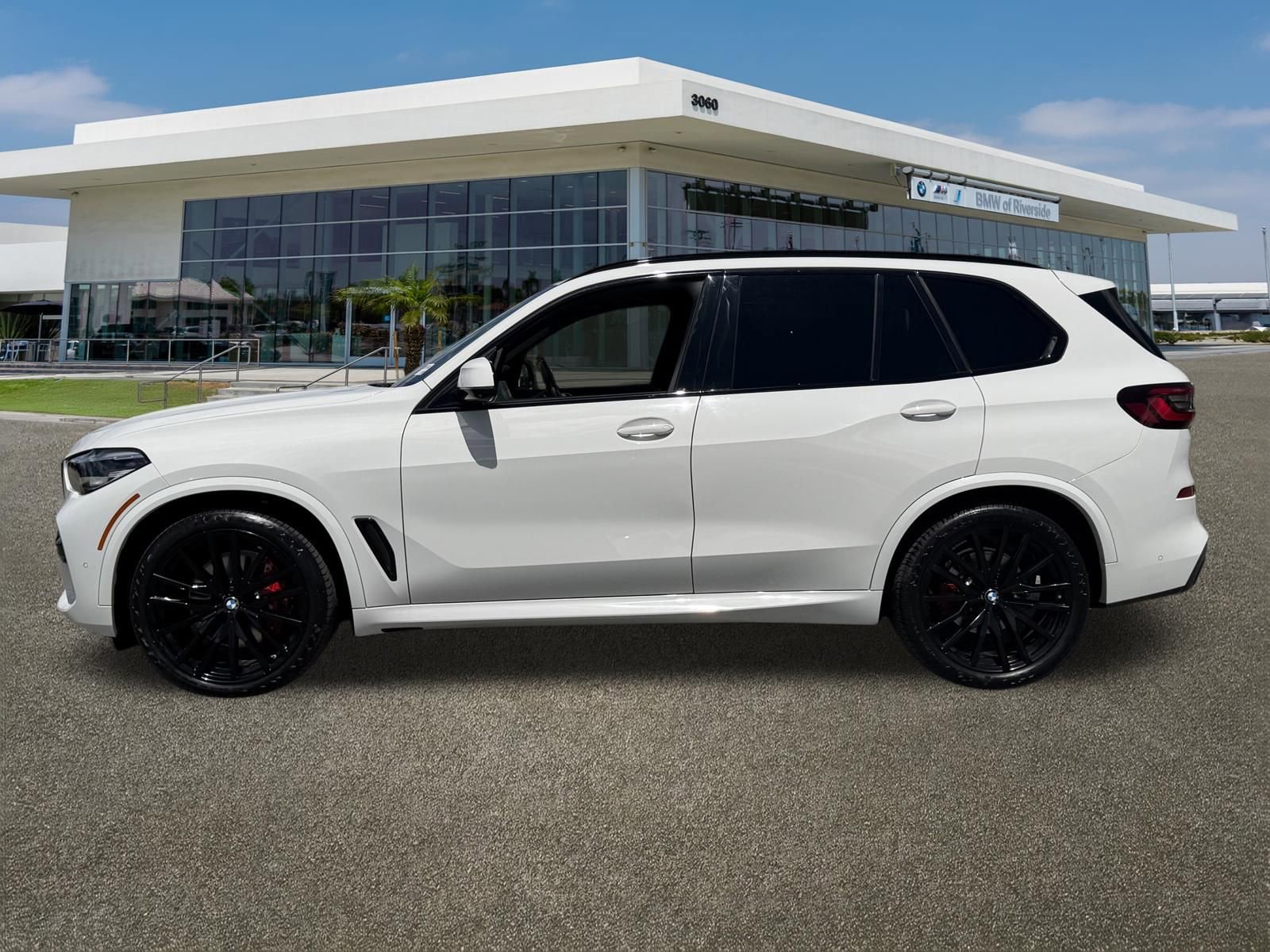 Certified 2022 BMW X5 xDrive40i w/ M Sport Package image 6