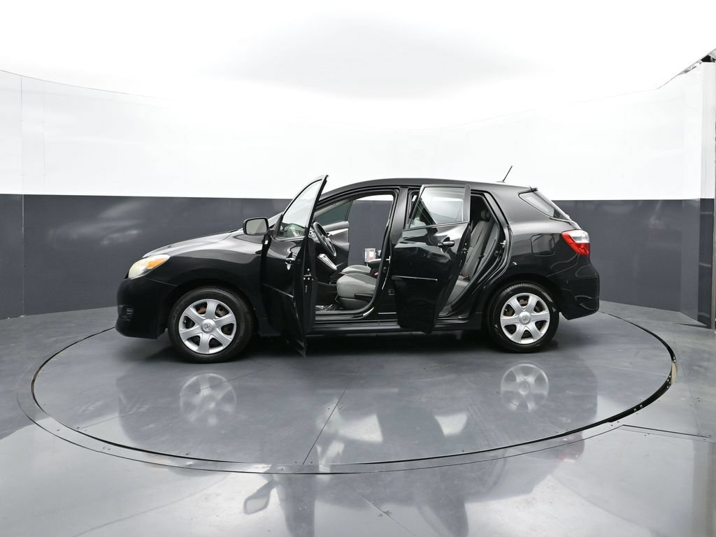 Used 2010 Toyota Matrix S AWD/4WD image 34