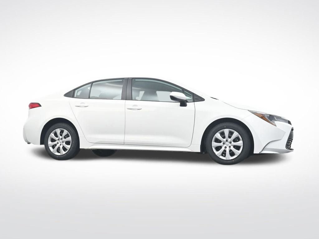 Used 2024 Toyota Corolla LE image 33