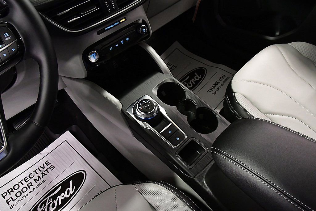 New 2025 Ford Escape SE w/ PHEV Premium Package image 22