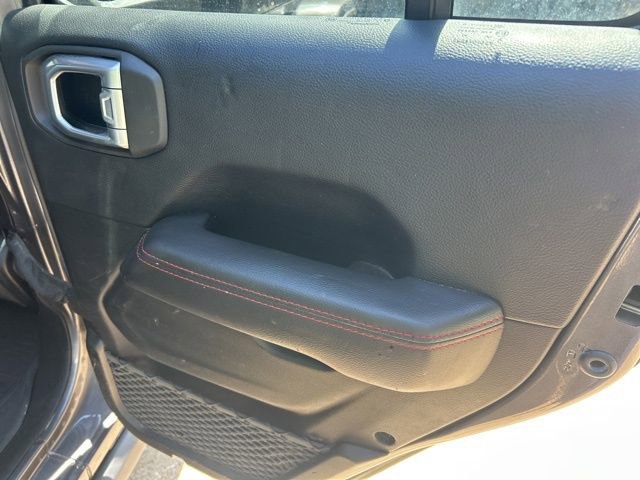 Used 2022 Jeep Gladiator Rubicon w/ Cold Weather Group AWD/4WD image 11