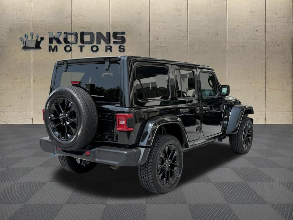 Used 2024 Jeep Wrangler Unlimited Sahara AWD/4WD image 5