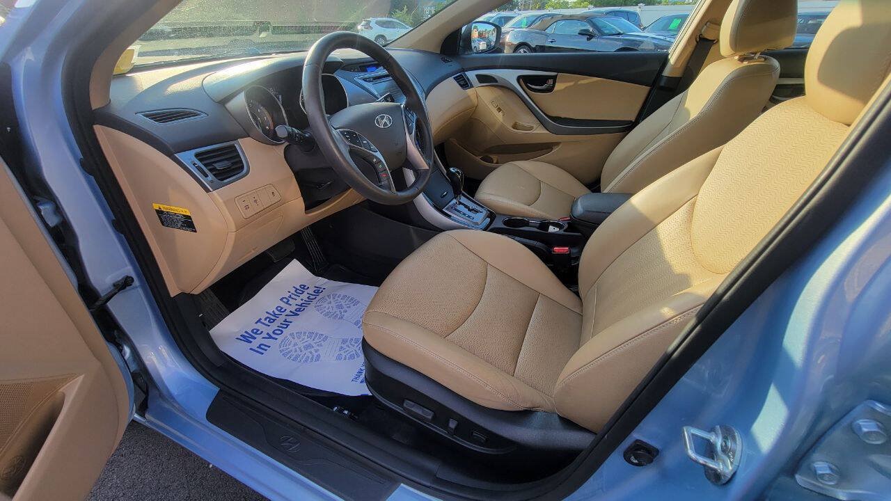 Used 2013 Hyundai Elantra Limited w/ Technology Pkg FWD image 11